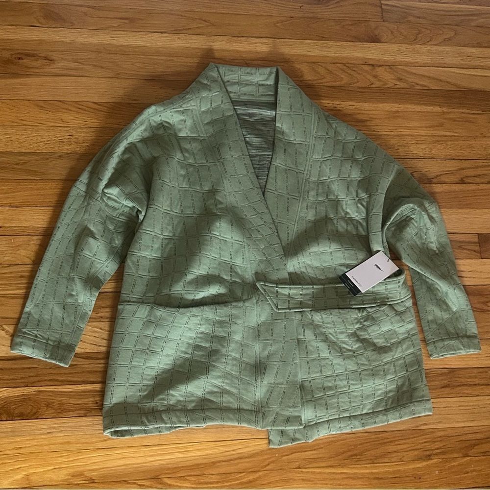 Nike Yoga Therma-FIT Luxe Jacquard Womens Yoga Robe Green Size Medium DQ6320-386